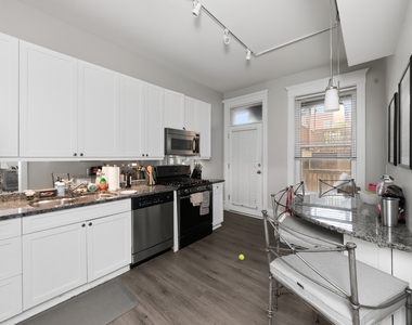 954 W Cuyler Avenue - Photo Thumbnail 7