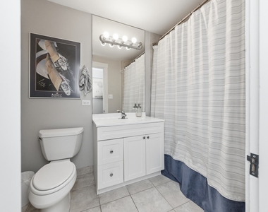 954 W Cuyler Avenue - Photo Thumbnail 11