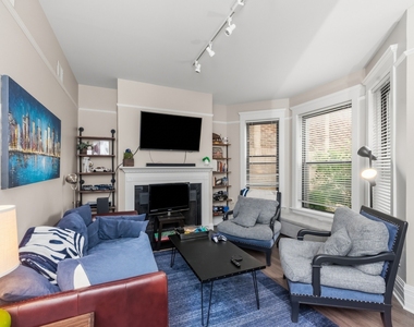 954 W Cuyler Avenue - Photo Thumbnail 1