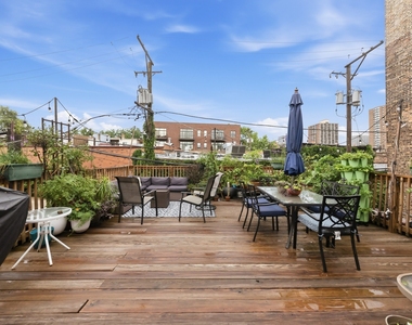 954 W Cuyler Avenue - Photo Thumbnail 9