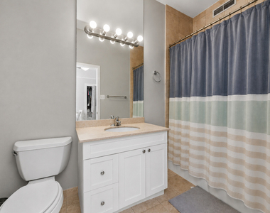 954 W Cuyler Avenue - Photo Thumbnail 14