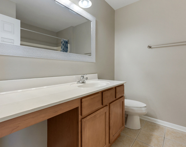 1638 Fredericksburg Lane - Photo Thumbnail 17