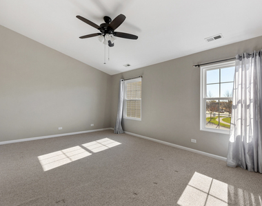 1638 Fredericksburg Lane - Photo Thumbnail 12
