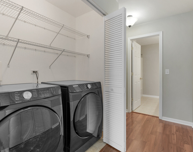 1638 Fredericksburg Lane - Photo Thumbnail 19