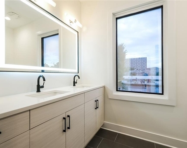 367 Parkway Drive Ne - Photo Thumbnail 11