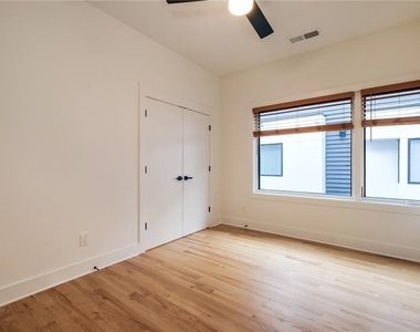 367 Parkway Drive Ne - Photo Thumbnail 13