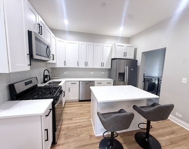3008 E 81st Street - Photo Thumbnail 11