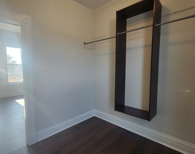 2330 W Erie Street - Photo Thumbnail 21