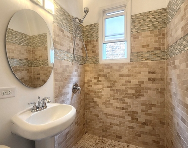 2330 W Erie Street - Photo Thumbnail 18
