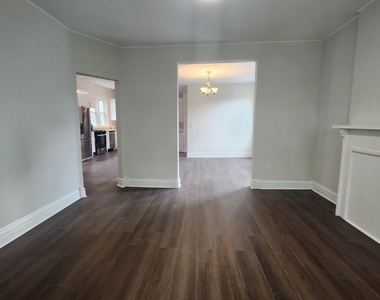 2330 W Erie Street - Photo Thumbnail 4