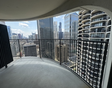 300 N State Street - Photo Thumbnail 7