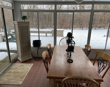 1073 W Elm Street - Photo Thumbnail 6