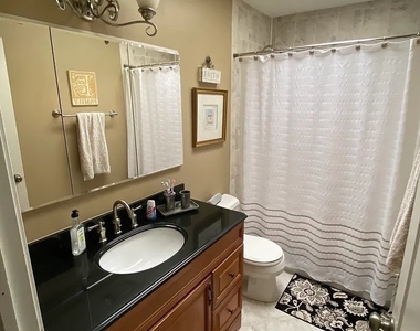 1073 W Elm Street - Photo Thumbnail 16