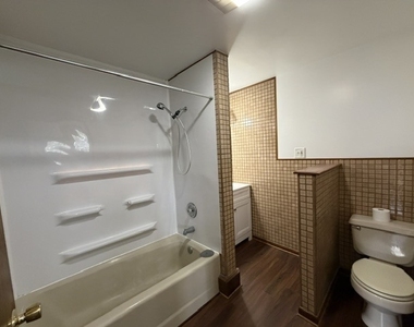 1927 Stoddard Avenue - Photo Thumbnail 7