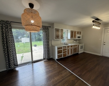 1927 Stoddard Avenue - Photo Thumbnail 1