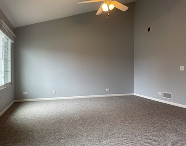 930 Mesa Drive - Photo Thumbnail 11