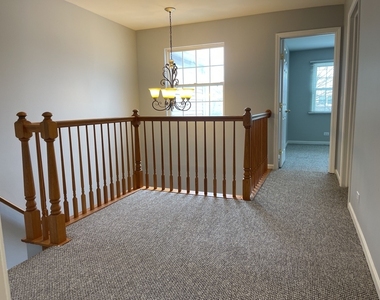 930 Mesa Drive - Photo Thumbnail 10