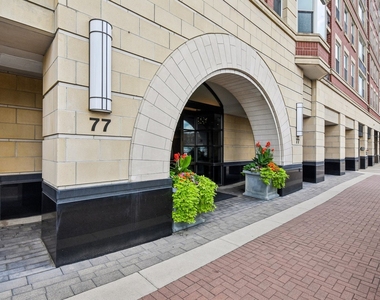 77 S Evergreen Avenue - Photo Thumbnail 1