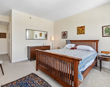 77 S Evergreen Avenue - Photo Thumbnail 15