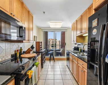 77 S Evergreen Avenue - Photo Thumbnail 11