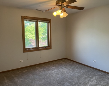 978 Benedetti Drive - Photo Thumbnail 8
