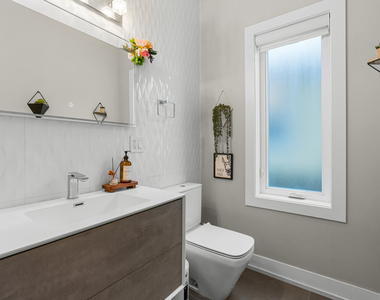 5047 W Winnemac Avenue - Photo Thumbnail 36