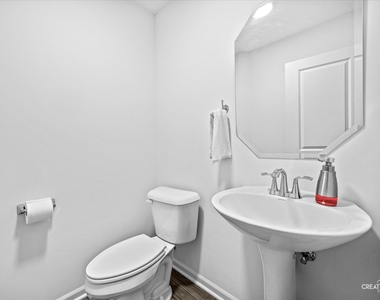 1097 Moraine Drive - Photo Thumbnail 2