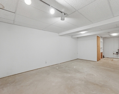 1404 W Sapphire Drive - Photo Thumbnail 31