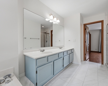 1404 W Sapphire Drive - Photo Thumbnail 26