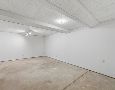 1404 W Sapphire Drive - Photo Thumbnail 29