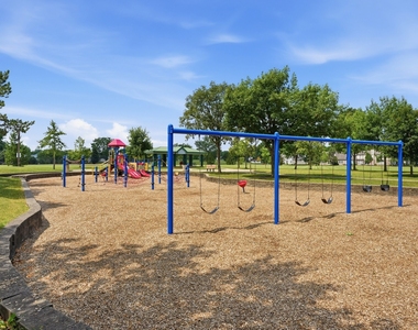 1404 W Sapphire Drive - Photo Thumbnail 37