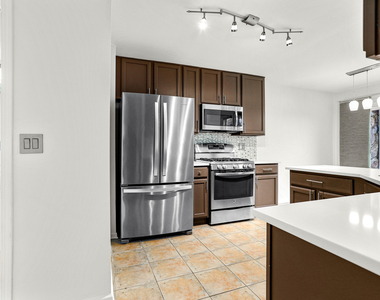 16846 S Mallard Lane - Photo Thumbnail 4