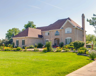 14 Pentwater Drive - Photo Thumbnail 1