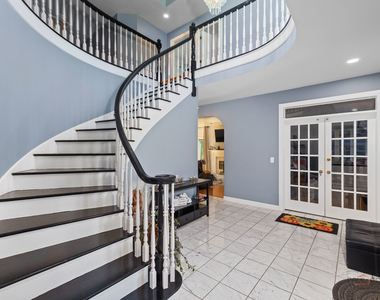 14 Pentwater Drive - Photo Thumbnail 2