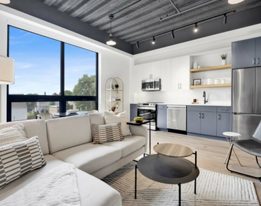 1802 W Berenice Avenue - Photo Thumbnail 3