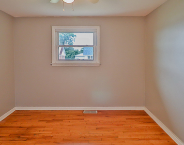 7119 Stanford Drive - Photo Thumbnail 19