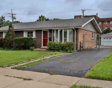 7119 Stanford Drive - Photo Thumbnail 2