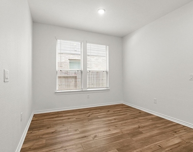 14368 Cedar Shadow Drive - Photo Thumbnail 16
