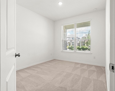 14368 Cedar Shadow Drive - Photo Thumbnail 6