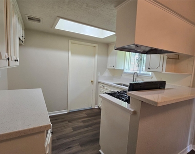 7731 Melanie Street - Photo Thumbnail 10