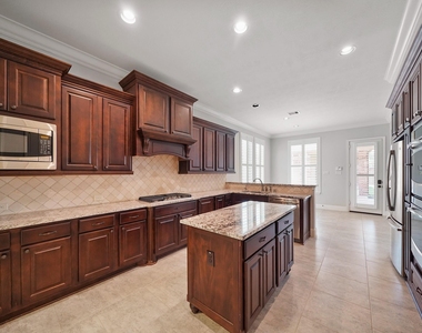 11531 Abriola Court - Photo Thumbnail 10