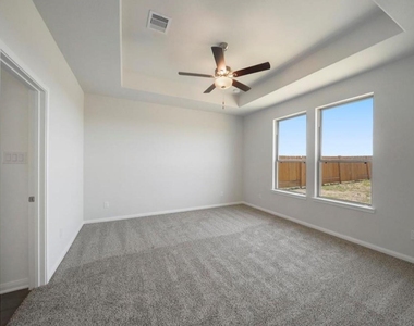 207 Tejas Village Parkway - Photo Thumbnail 10