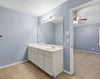 16763 N Blue Jay Lane N - Photo Thumbnail 14