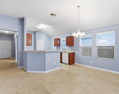 16763 N Blue Jay Lane N - Photo Thumbnail 5