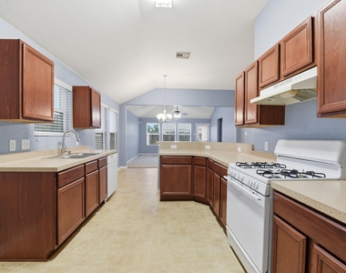 16763 N Blue Jay Lane N - Photo Thumbnail 2