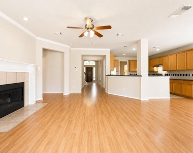 1815 Granite Field Lane - Photo Thumbnail 10