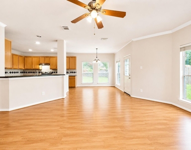 1815 Granite Field Lane - Photo Thumbnail 11