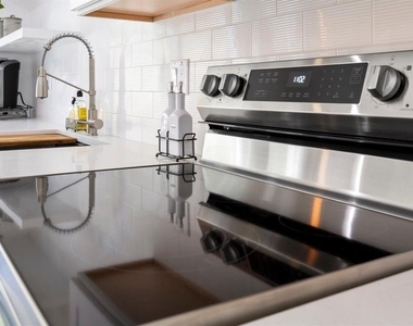 6832 Morrow Street - Photo Thumbnail 9