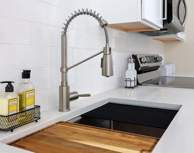 6832 Morrow Street - Photo Thumbnail 10