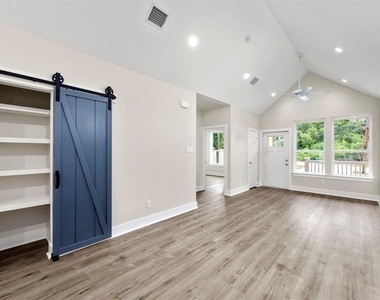 6832 Morrow Street - Photo Thumbnail 13